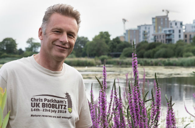 Picture of Chris Packham wearing a BioBlitz t-shirt