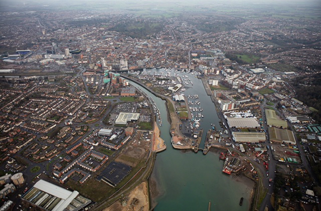 An image of tidal barrier in Ipswich.