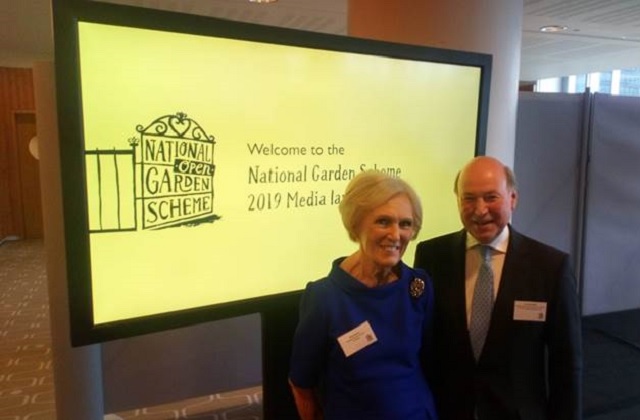 An image of Mary Berry with Lord Gardiner.